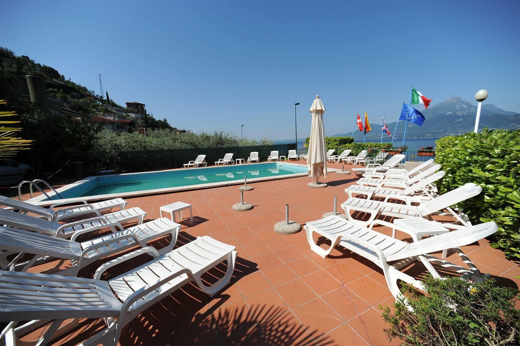 Hotel Caribe - Garda Lake Collection Brenzone sul Garda Exteriör bild